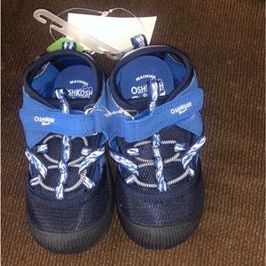 NWT!! OshKosh Bgosh 7 Toddler Water Shoes